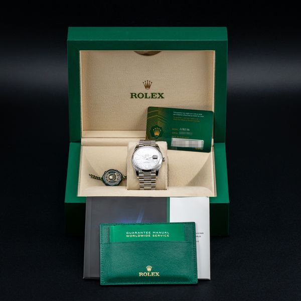 Rolex Day-Date 40 228236